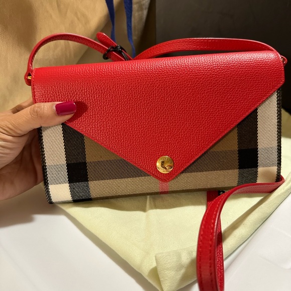 ❤️‍🔥Burberry Bag❤️‍🔥 - Picture 1 of 12